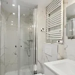 Mandar Paris